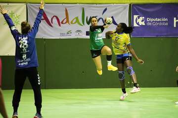 El Rocasa se impone a Adesal Córdoba tirando de veteranía/TA.